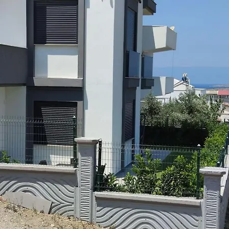 Bahçe Katı Stüdyo 1 Deniz Manzaralı Seferihisar