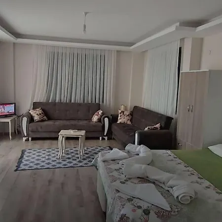 Apartment Bahce Kati Stuedyo 1 Deniz Manzarali